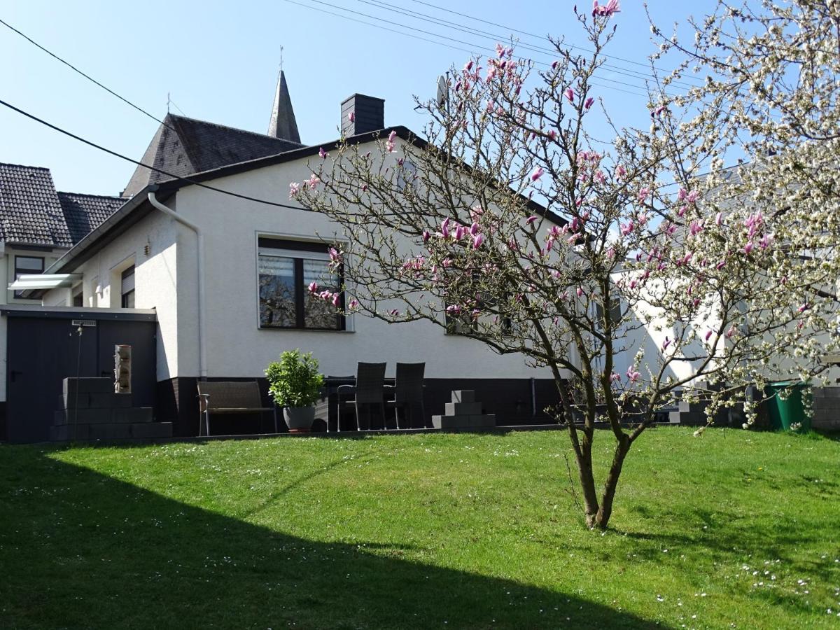 Ferienhaus Leo Blankenrath Exterior foto
